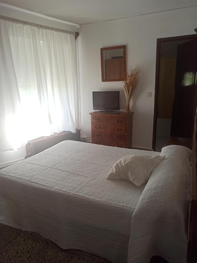 Hostal Restaurante El Burguiyo El Barraco Екстериор снимка